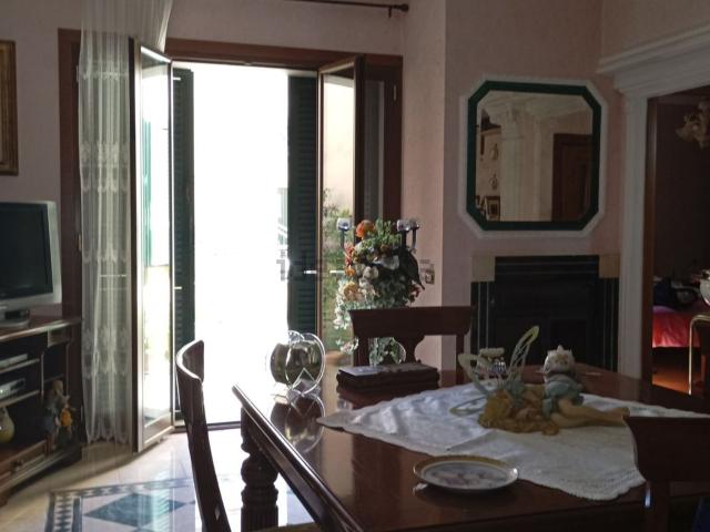 Villetta a schiera in vendita di 180 m² in Via I Maggio, 23