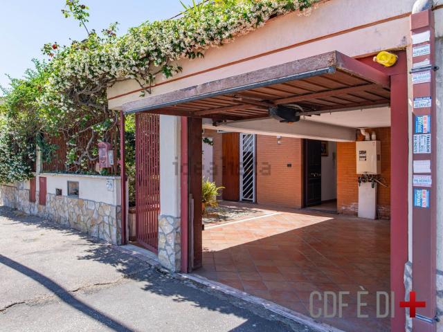 Villetta a schiera in vendita di 180 m² in Via Italo Orto, 58