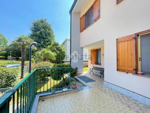 Villetta a schiera in vendita di 180 m² in Via Larga, 64
