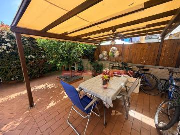 Villetta a schiera in vendita di 180 m² in Via Marco Mastacchi, 295