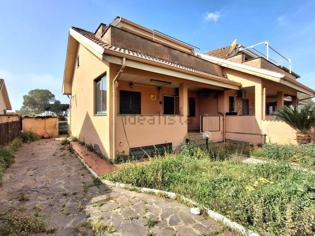 Villetta a schiera in vendita di 180 m² in Via Novara, 54
