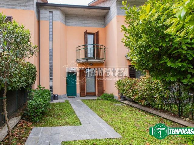 Villetta a schiera in vendita di 180 m² in Via Nazario Sauro, 12