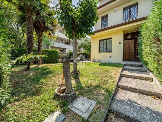 Villetta a schiera in vendita di 180 m² in Via Palmiro Togliatti, 15