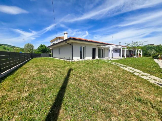 Villetta a schiera in vendita di 180 m² in Via Provinciale