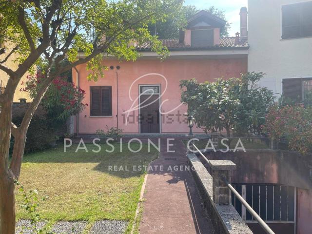 Villetta a schiera in vendita di 170 m² in Via Roma, 33