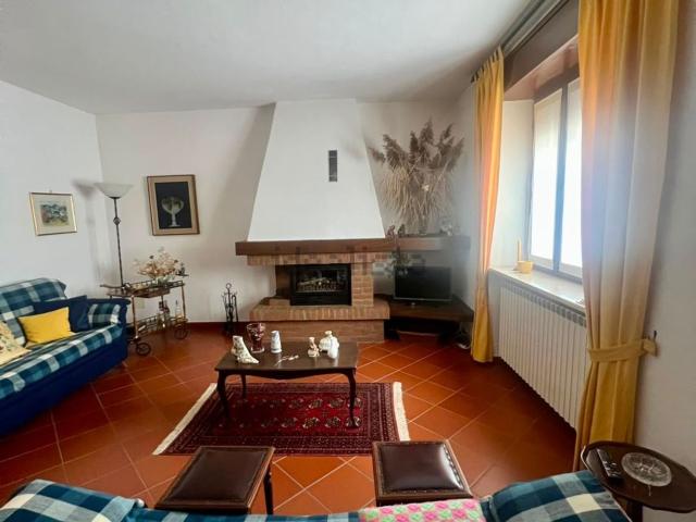 Villetta a schiera in vendita di 180 m² in Via Roma