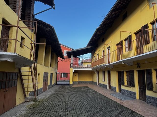 Villetta a schiera in vendita di 180 m² in Via Torino, 71