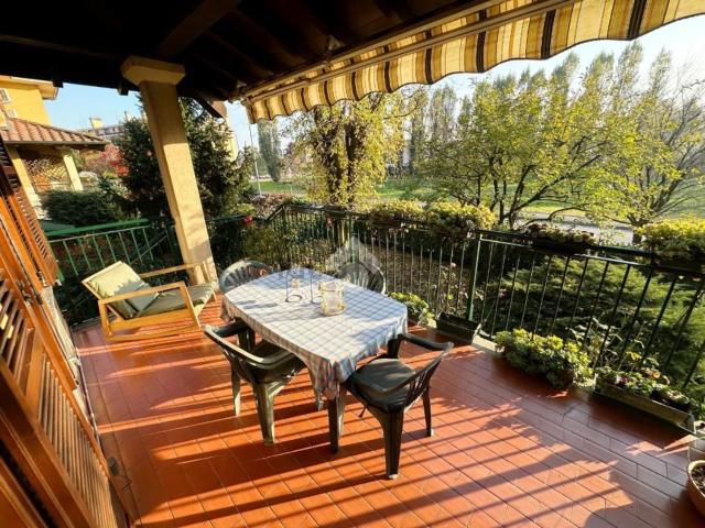 Villetta a schiera in vendita di 180 m² in Via XXV Aprile, 6