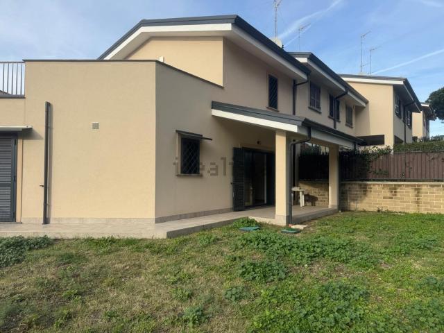 Villetta a schiera in vendita di 180 m² in Viale Africa, 11