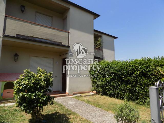 Villetta a schiera in vendita di 180 m² in Viale Cesare Biondi