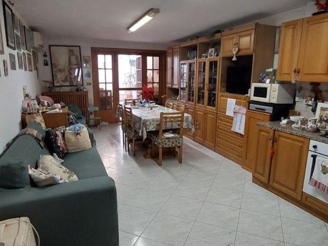 Villetta a schiera in vendita di 180 m² in Corso Ubaldo Comandini