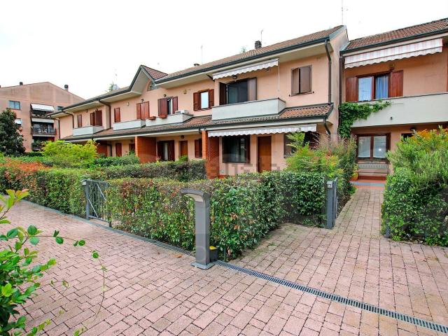 Villetta a schiera in vendita di 180 m² in Piazza dello Sport