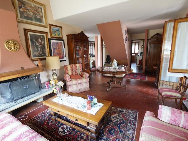 Villetta a schiera in vendita di 180 m² in Piazza Felice Bacci, 1