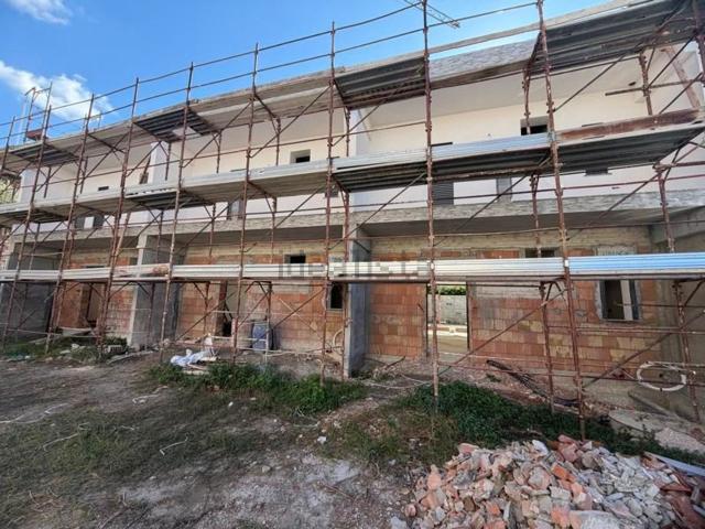 Villetta a schiera in vendita di 180 m² in Strada Statale, 2