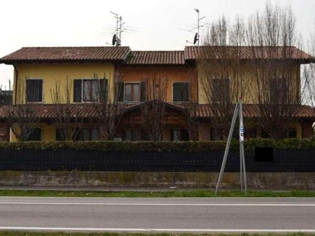 Villetta a schiera in vendita di 181 m² in Via XXV Aprile, 7