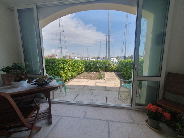 Villetta a schiera in vendita di 182 m² in Via del Leone, 42