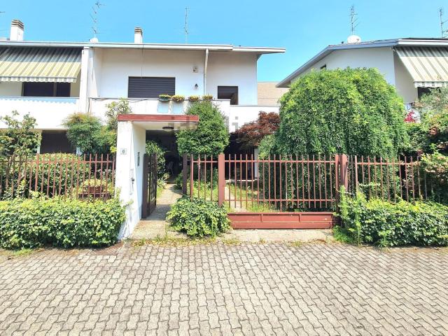 Villetta a schiera in vendita di 182 m² in Via Ponzella, 67