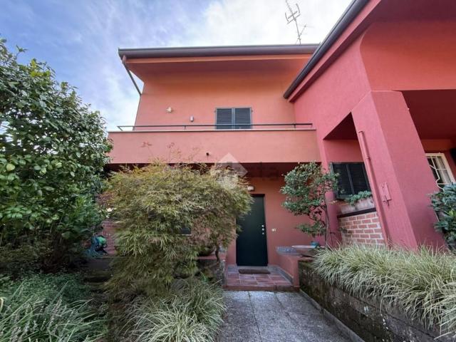 Villetta a schiera in vendita di 182 m² in Via Principale, 11