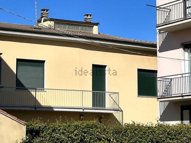 Villetta a schiera in vendita di 183 m² in Via Reggio, 33