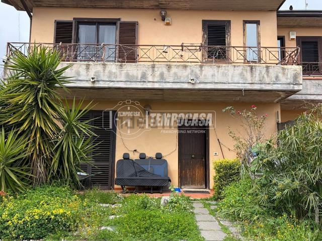 Villetta a schiera in vendita di 184 m²