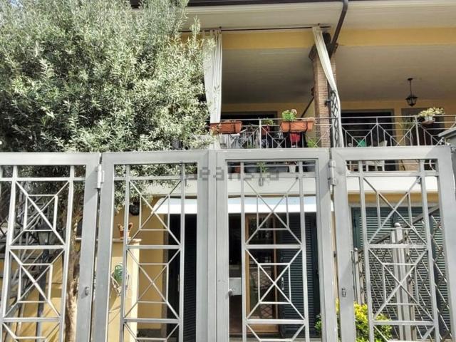 Villetta a schiera in vendita di 184 m² in Via Castenedolo