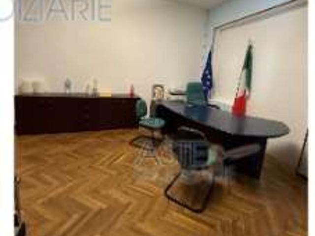 Villetta a schiera in vendita di 184 m² in Via Roma, 14