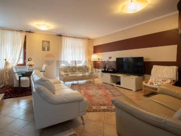 Villetta a schiera in vendita di 185 m² in Via 1850