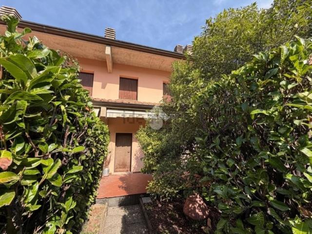Villetta a schiera in vendita di 185 m² in Via Fontana Anna, 6