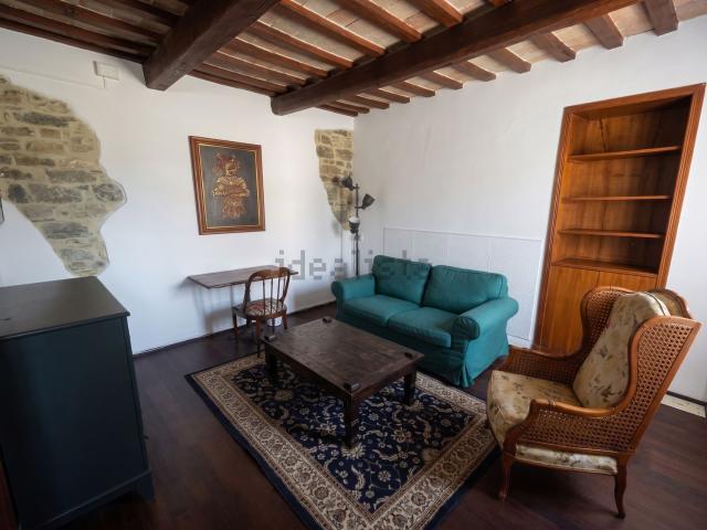 Villetta a schiera in vendita di 185 m² in Via Serra di Sotto, 37