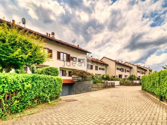 Villetta a schiera in vendita di 185 m² in Via Valdellatorre, 48