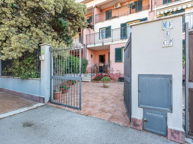 Villetta a schiera in vendita di 185 m² in Viale Sandro Pertini, 710