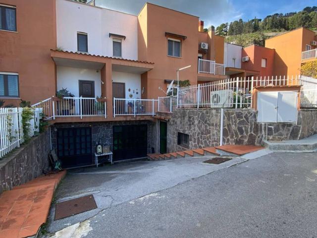 Villetta a schiera in vendita di 186 m² in Via Castellana, 205