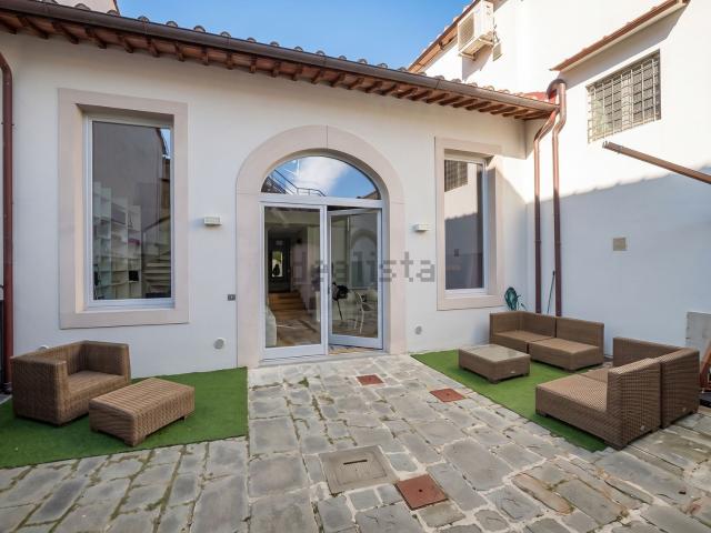 Villetta indipendente in vendita di 186 m² in Via Accursio, 66