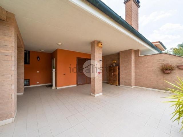 Villetta a schiera in vendita di 186 m² in Via Poggio Ameno, 58