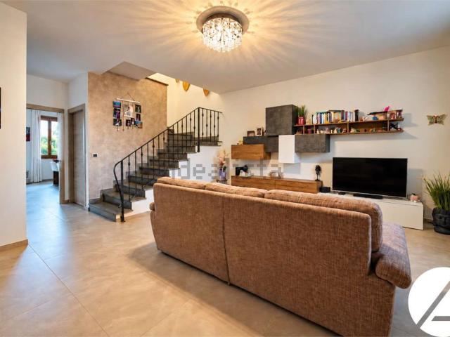 Villetta a schiera in vendita di 186 m² in Via Provinciale di Montalbano, 459