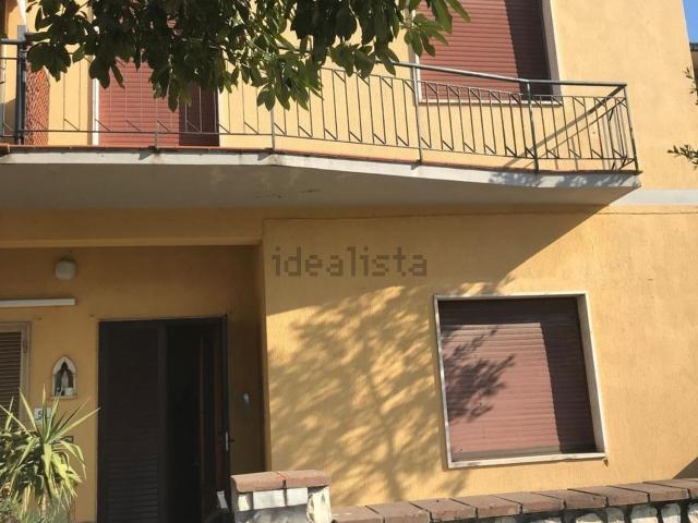 Villetta a schiera in vendita di 187 m² in Via Firenze
