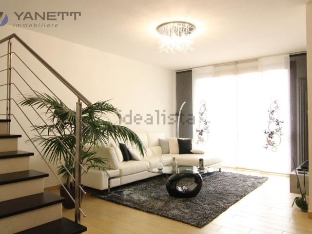 Villetta a schiera in vendita di 187 m² in Via Indipendenza, 26