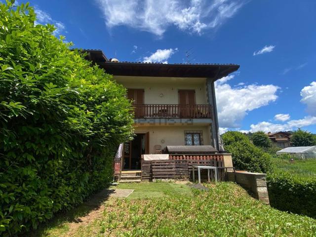 Villetta a schiera in vendita di 188 m² in Via Andrea Fantoni