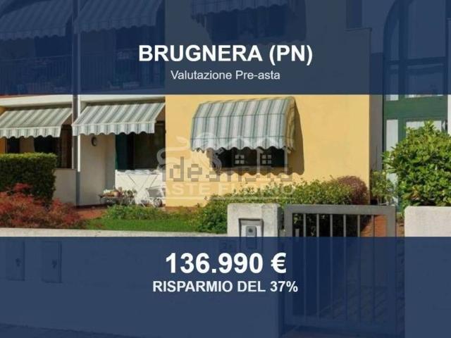 Villetta a schiera in vendita di 188 m² in Via G. Giolitti, 2