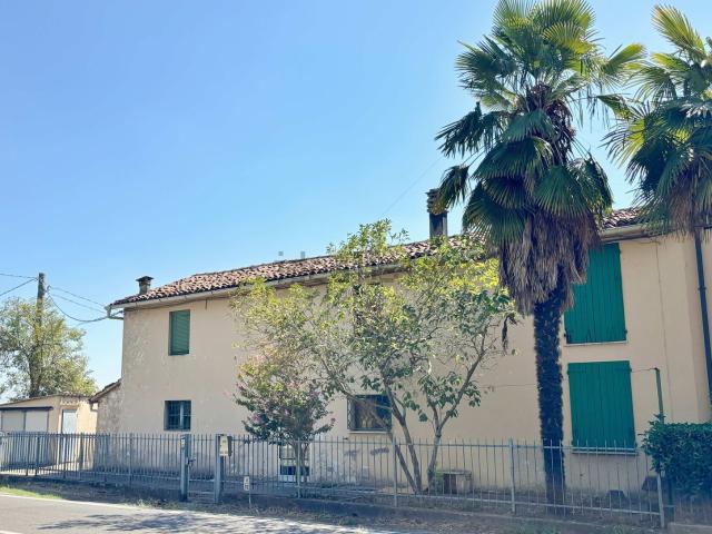 Villetta a schiera in vendita di 188 m² in Via Firenze, 615