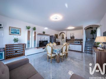 Villetta a schiera in vendita di 188 m² in Via Persicetana, 30