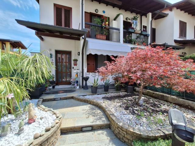 Villetta a schiera in vendita di 188 m² in Via Vittorio Veneto, 15