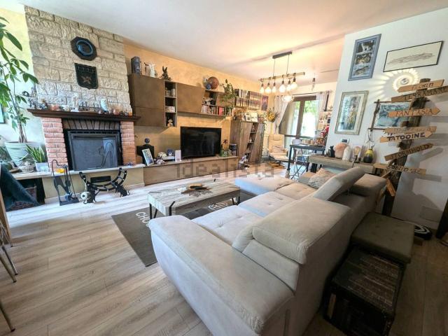 Villetta a schiera in vendita di 189 m² in Via Grignetto