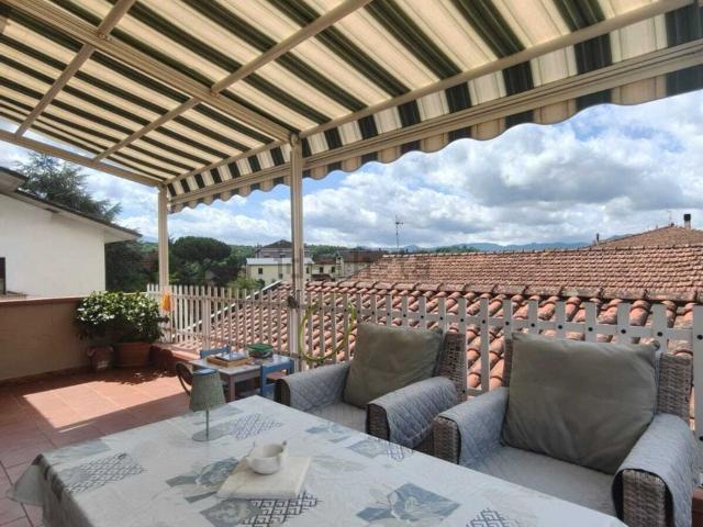 Villetta a schiera in vendita di 189 m² in Via delle Medaglie D&apos Oro
