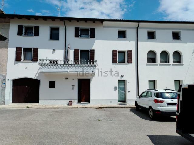 Villetta a schiera in vendita di 190 m² in Via Canale Primo, 12