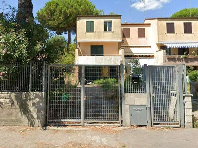 Villetta a schiera in vendita di 190 m² in Via Giovane Italia, 13