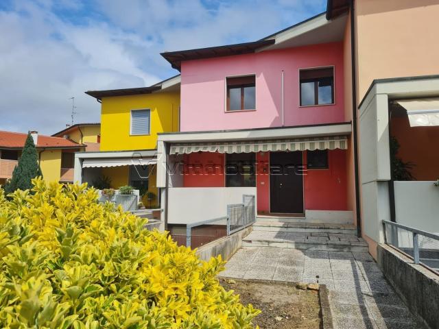 Villetta a schiera in vendita di 190 m² in Via della Repubblica, 55