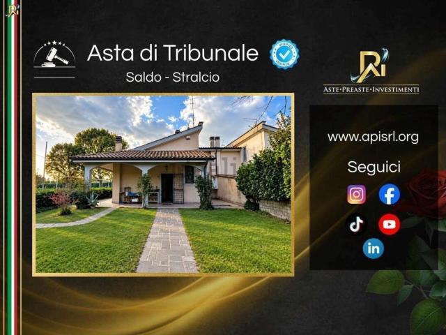 Villetta a schiera in vendita di 190 m² in Via delle Robinie, 2