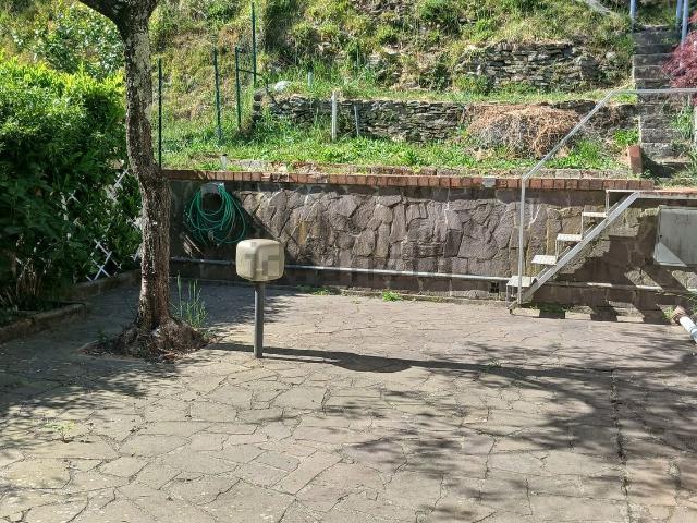 Villetta a schiera in vendita di 190 m² in Via Oliveto