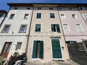 Villetta a schiera in vendita di 190 m² in Via per Corte Bimbo